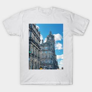 Intricate buildings in Edinburgh T-Shirt